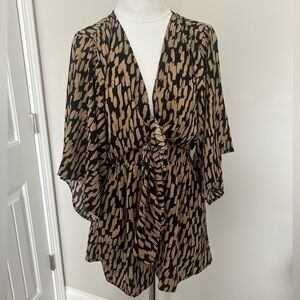 FLAWLESS Black and Tan Abstract Print Romper.Small*New with tags